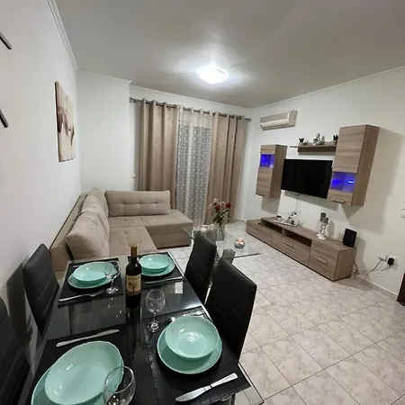 Harry's Apartmet Apartment *