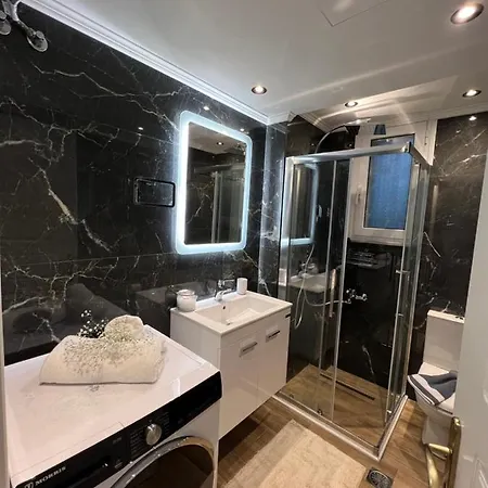 Harry's Apartmet Apartment *